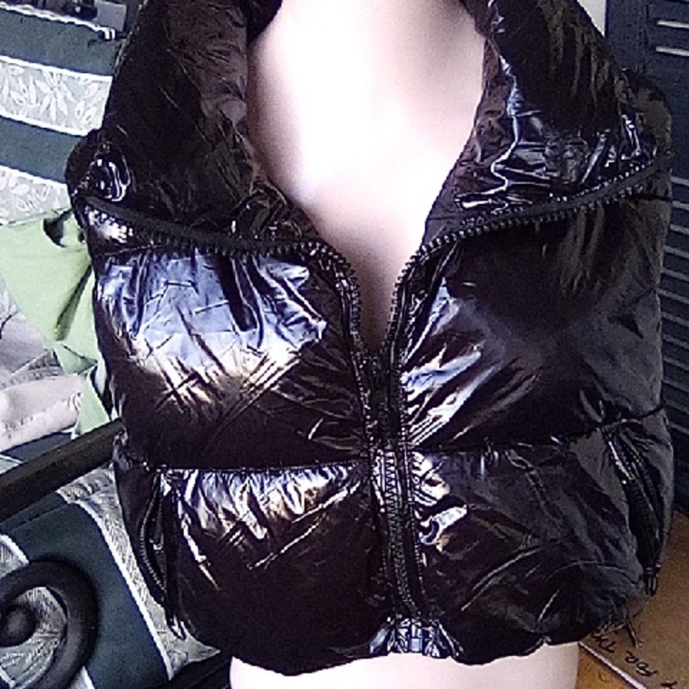 Hot & Delicious Black Puffer Jacket Sleek Quilted Design